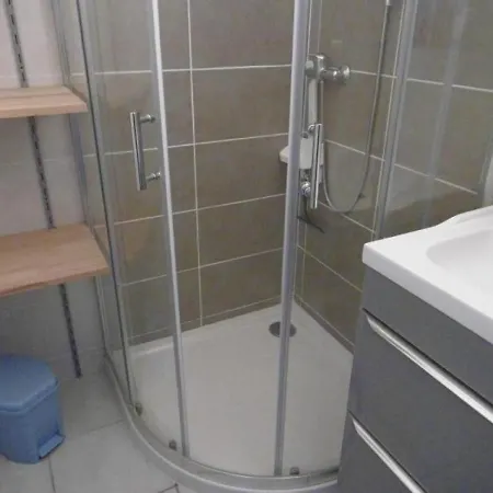Sete, 2 Pieces, 4 Personnes - Fr-1-472-95 *